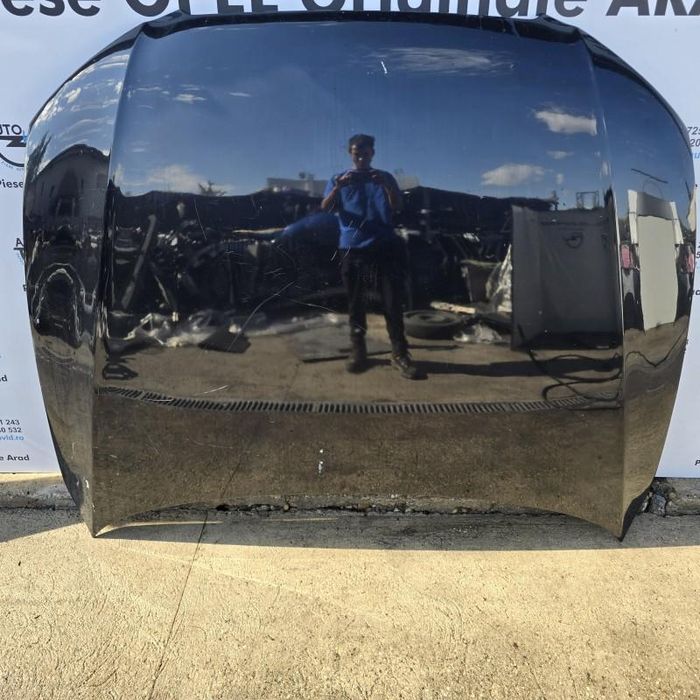 Capota motor cu defect Audi A4 facelift B8.5