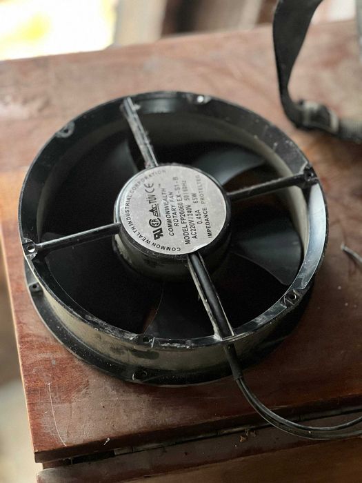 Промышленный вентилятор Commonwealth FP-200EX-S1-B (AC 220–240V)