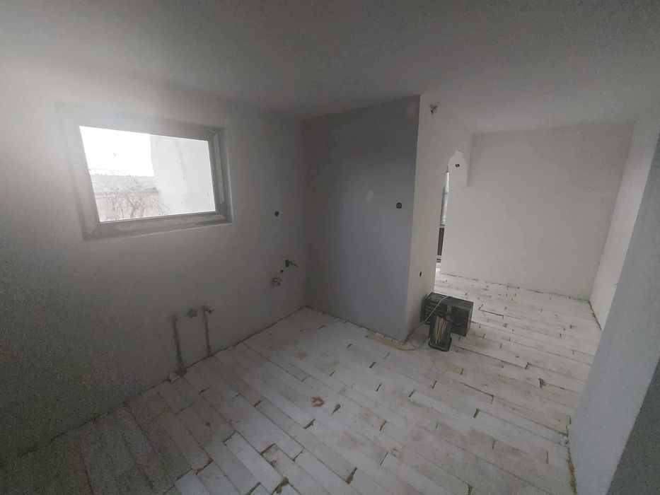 Продава се Къща в Търговище, Вилна зона - 40 кв.м за 1083 €/кв.м - Снимка #3