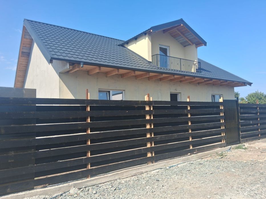 Proprietar, vand casa in Navodari V3