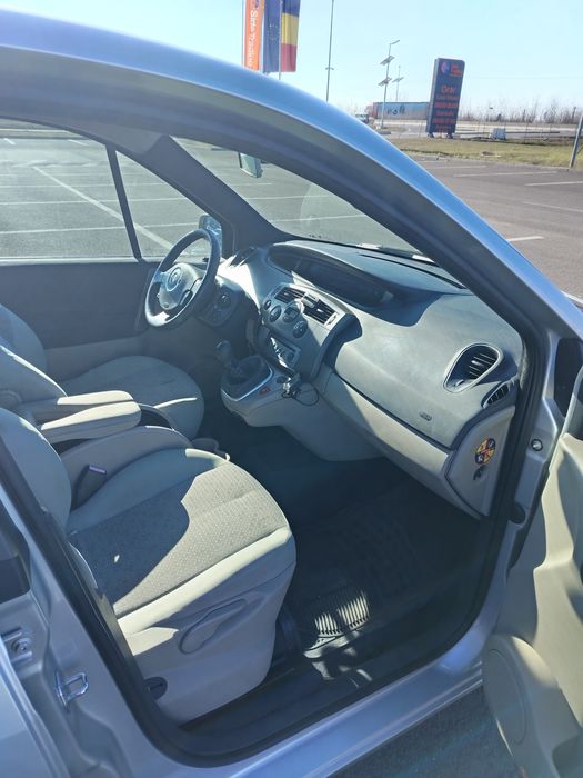 Vand Renault Scenic 2 Facelift 1.5 dci
