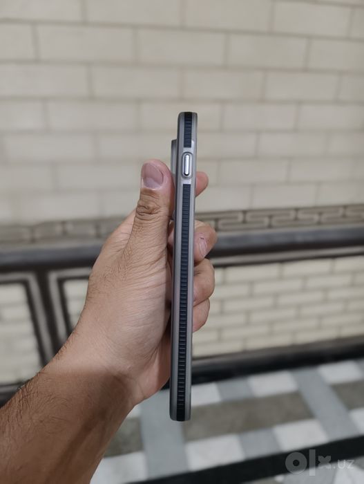 OnePlus 15 учун сифатли чехоллар сотилади