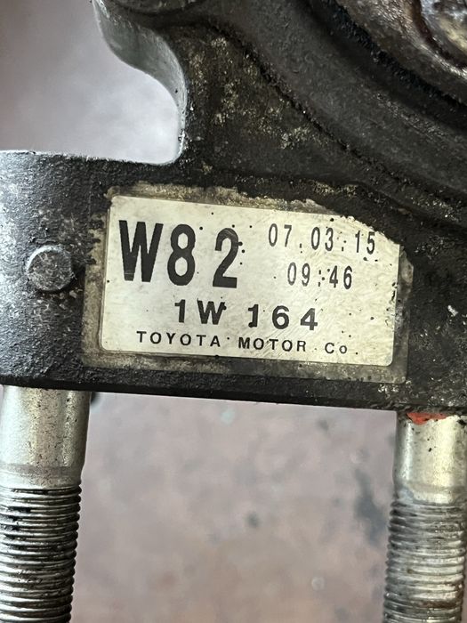 Cutie de transfer toyota rav 4 motor 2.2 diesel 136 cp an 2006-2010