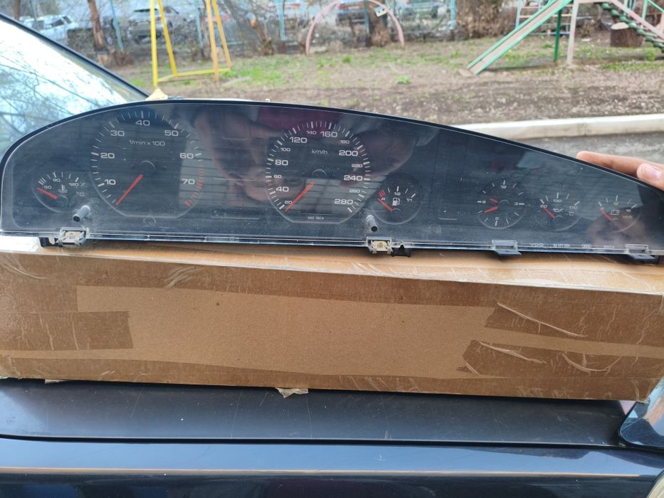 Щиток Ауди a6  2.6