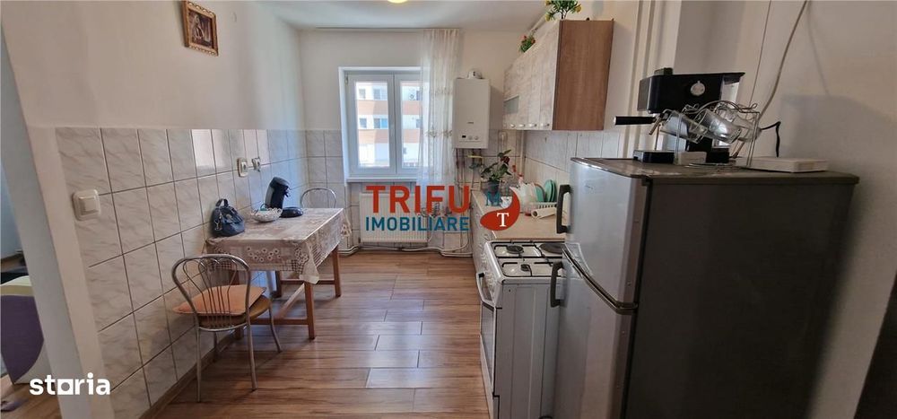 Apartament 2 camere de vanzare zona Cetate