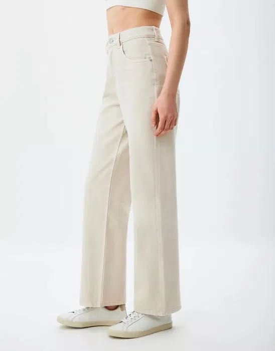 Джинсы SELA. размер XS молочные