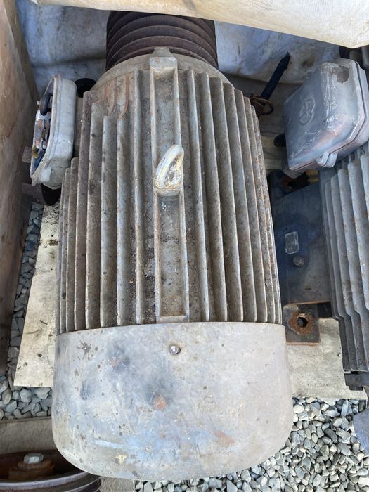 Motoare Electrice , Pompe Apa  Lotru , Cerna , Reductoare