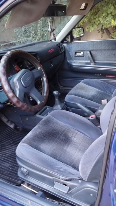 Продам машину Мазда 626