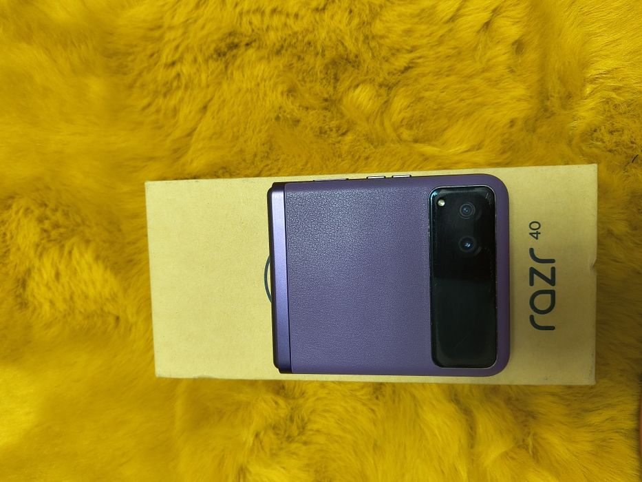 Telefon Motorola Razr 40