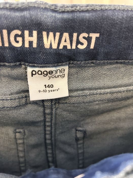 Продам новые джинсы для девочки