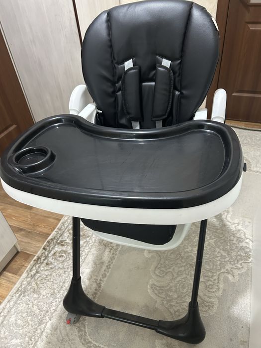 Детский столик для кормления