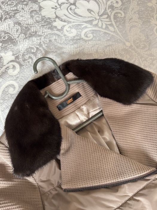 Продам куртка парка LORETA с натуральным воротником