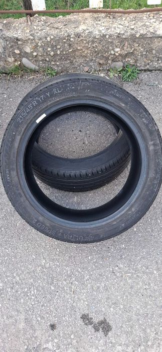 2бр. 215/45/17 Gislaved 6.8mm грайфер, дот 19г. ---