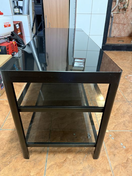 Comoda TV structura metalica cu polițe din sticla