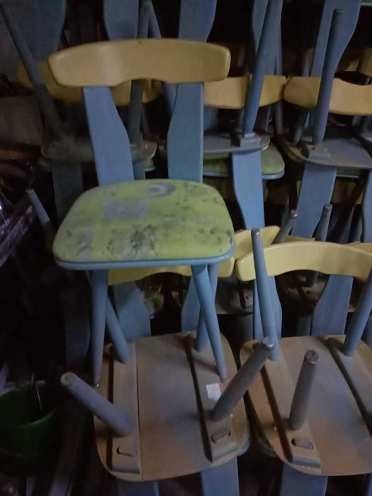 Vând scaune, diferite modele