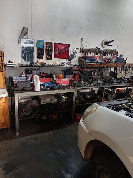 Продам Сто и магазин