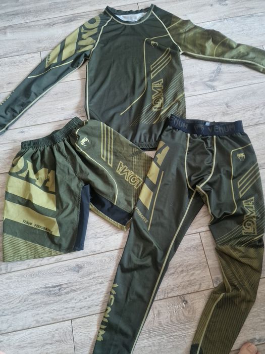 Продам рашгард Venum performance