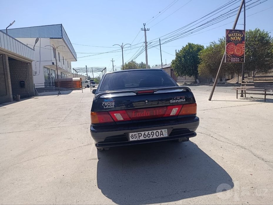 Lada 2115 sotiladi 2011 yil