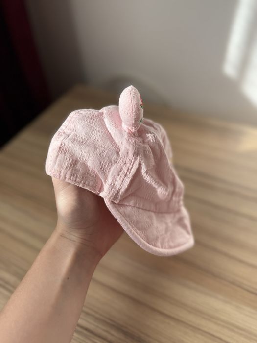 Caciuli si sapca fetita converse si altele