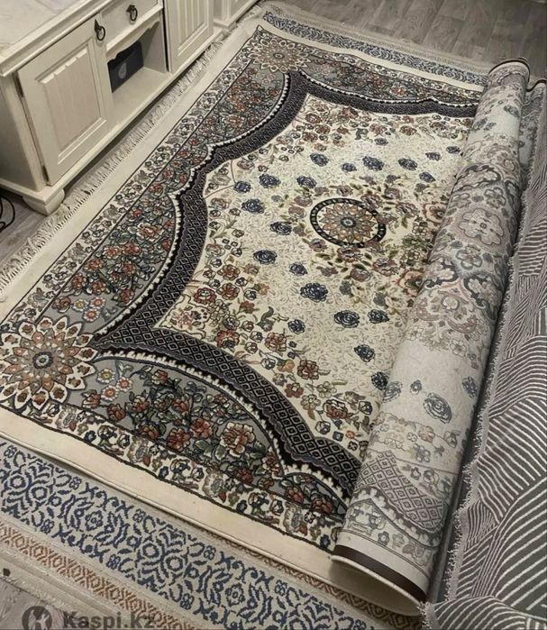 Ковер белый 3/5