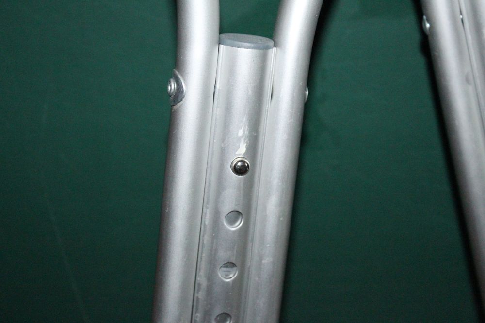 Детские Костыли б/у самовывозом