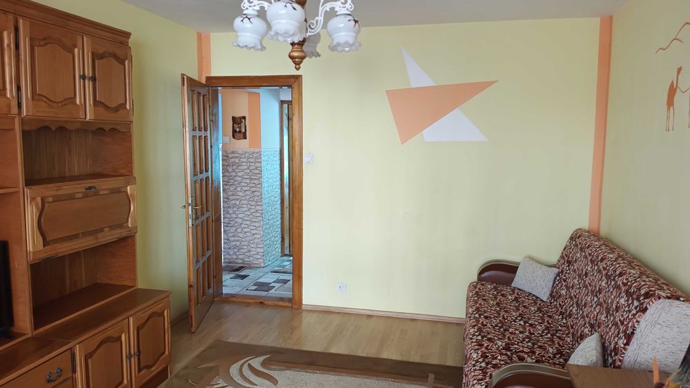 Inchiriez apartament 2 camere,confort 1