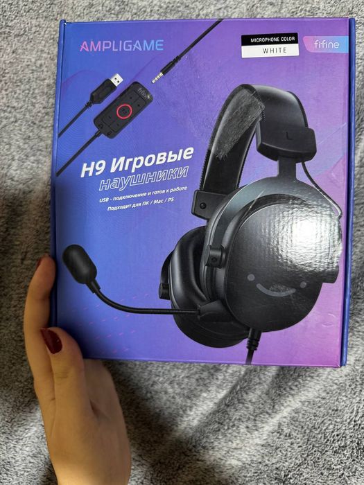Наушники белые FIFINE