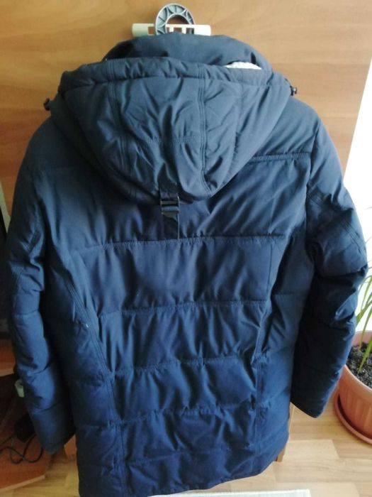 Продом куртку для мальчика