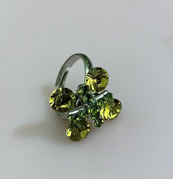 Продам супер блестящее кольцо!