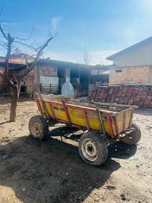 Продава се каруца