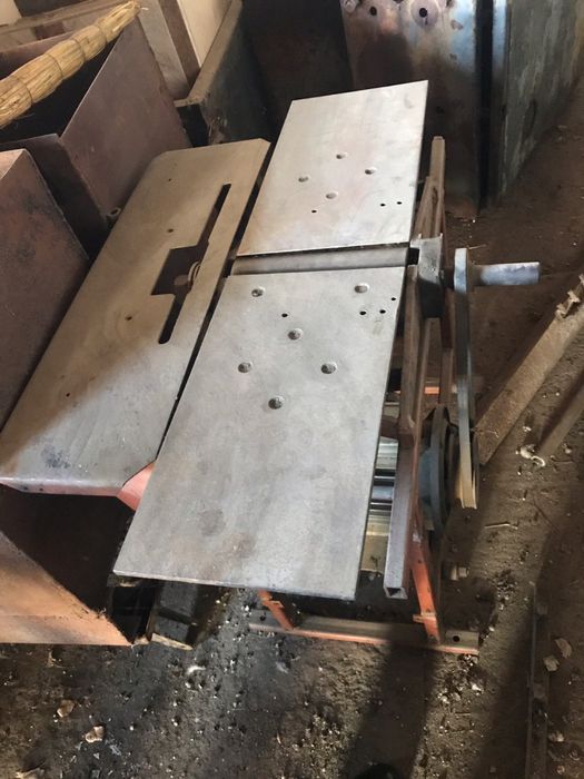 Деревообрабатывающий станок