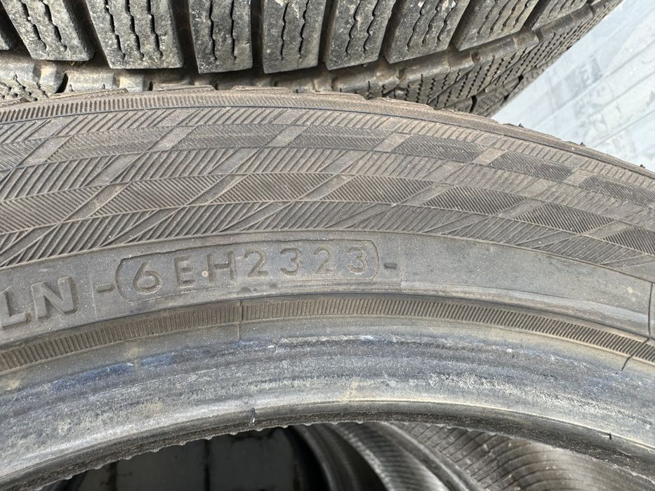 4бр Зимни гуми Yokohama 245/45/19 със 275/40/19 DOT2323