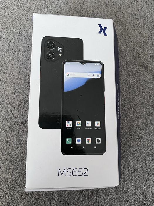 Telefon MAXCOM MS652