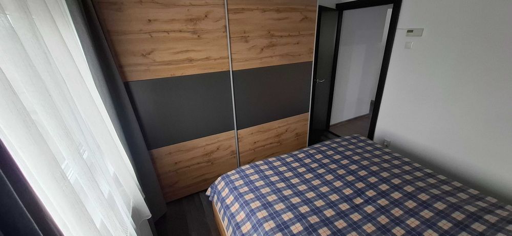 Apartament recent renovat de vanzare in Cotu Mic lângă pasarelă