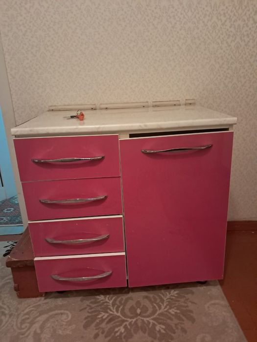 Срочно!!! Кухонный гарнитур б/у