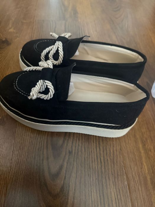 Дамски обувки нови