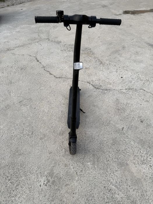 Vand trotineta electrica