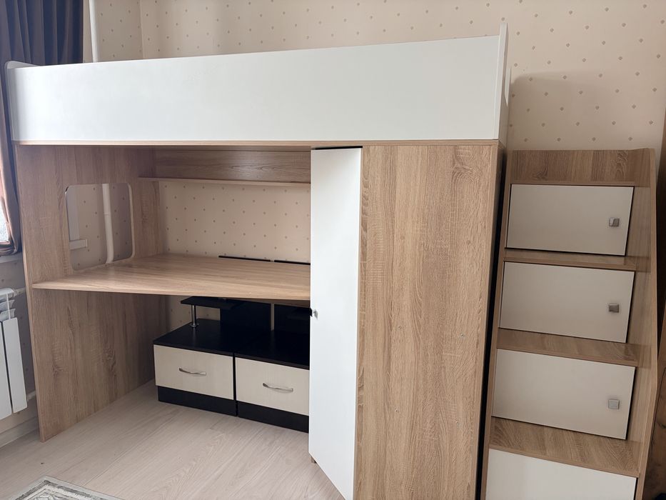 Продам кровать чердак