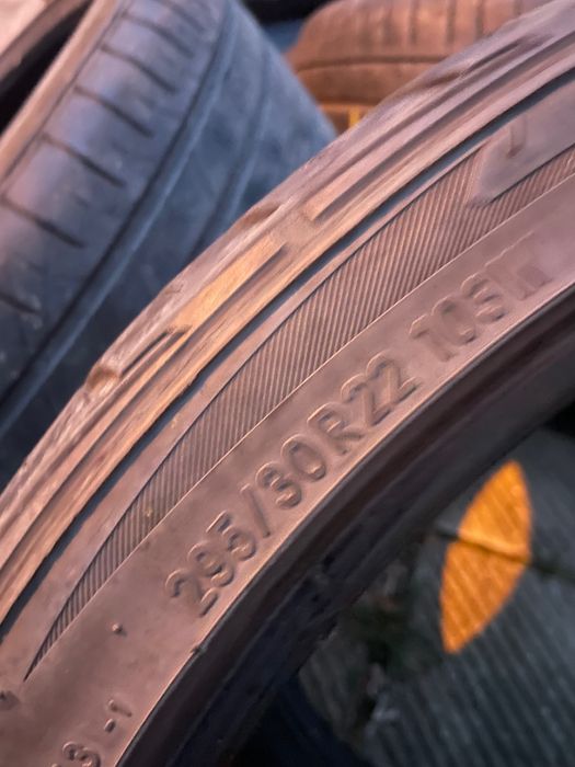 TOYO 295/30/22 летни гуми
