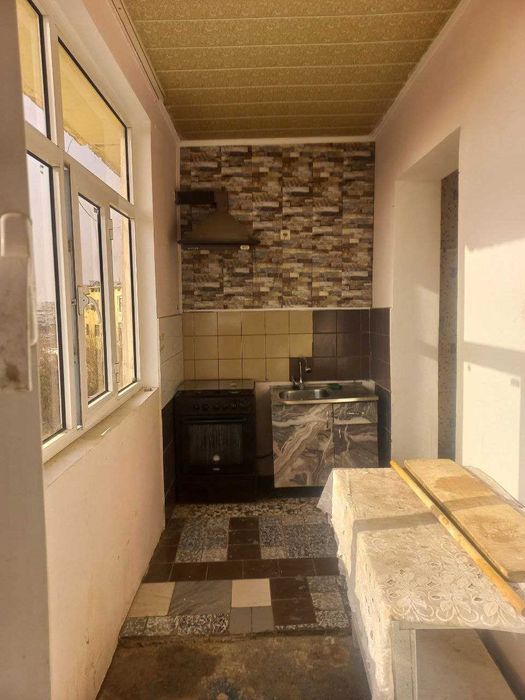 Арзон нархда 2 хонали квартира сотилади Шарк-1