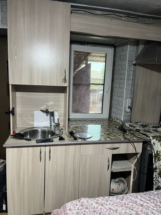 Продам кухонный уголок , бу 70000