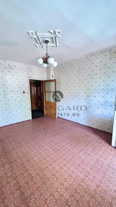 Продава се Тристаен апартамент в Пловдив, Център - 114 кв.м за 1459 €/кв.м - Снимка #1