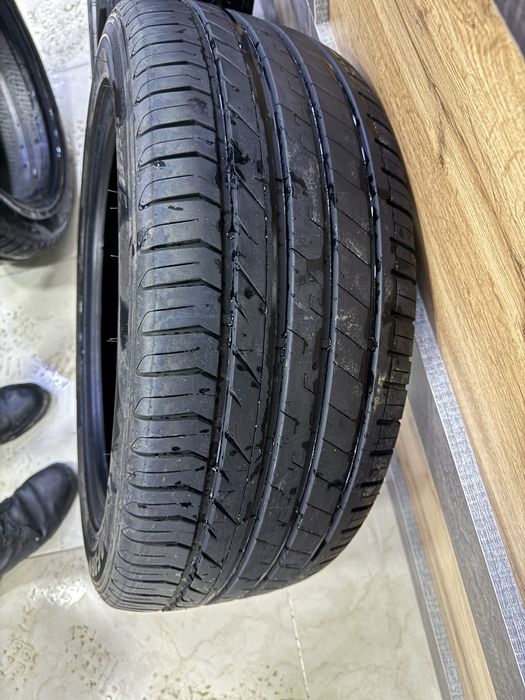 Резина 245/45/18 как новые