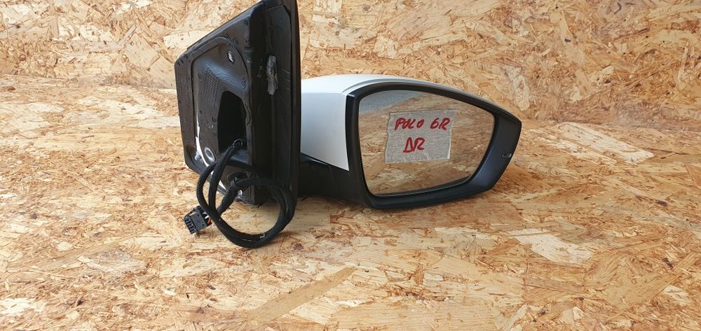 Oglinda dreapta Volkswagen Polo 6R originală electrică,  cu urme de uzură cod 6C1857502C