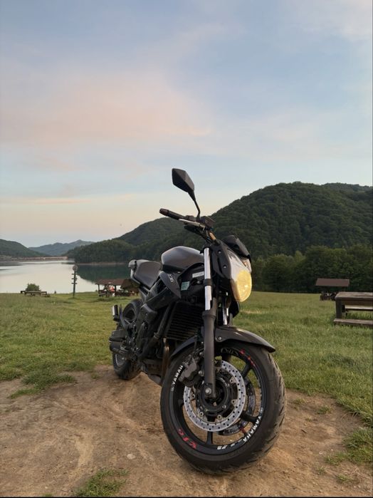 Yamaha XJ6 ,limitat legal A2 .