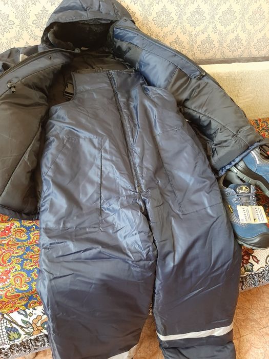 Продаю новую спец одежду и обувь