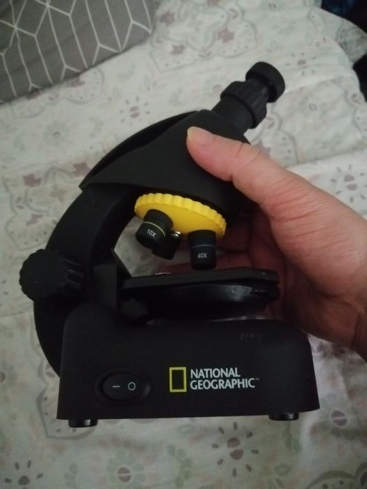 Microscop Național Geografic