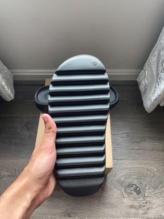 Adidas Yeezy Slides Onyx
