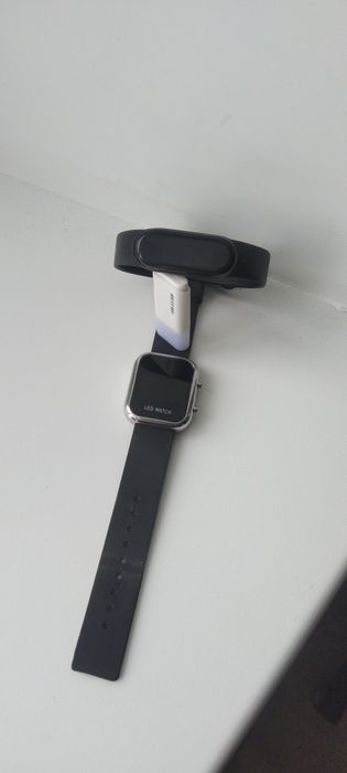 Продам мужские  часы