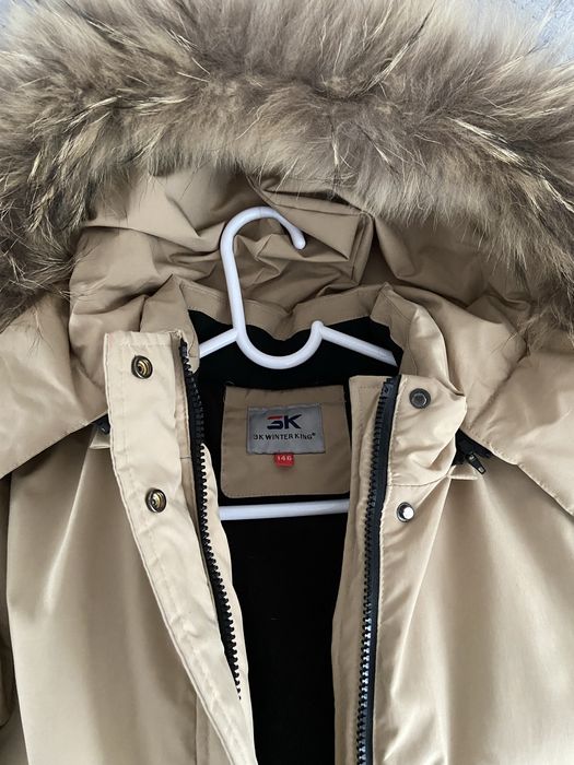 Продам куртку на девочку